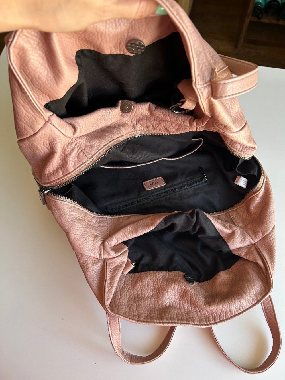 Designer Bag CoLab brand Beautiful blush pink slouchy shoulder softcomfy leather - Picture 9 of 11
